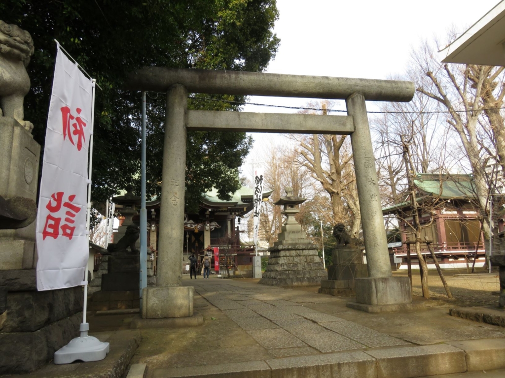 新宿諏訪神社二の鳥居