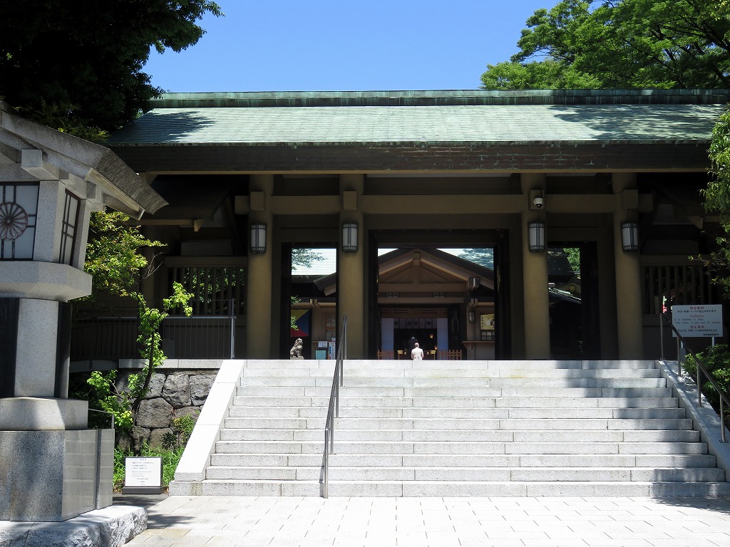 東郷神社神門